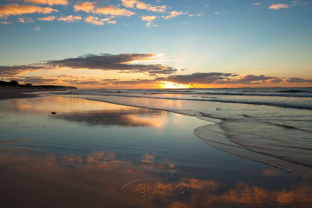 Photo of Caves Beach LM1533 - Gusha