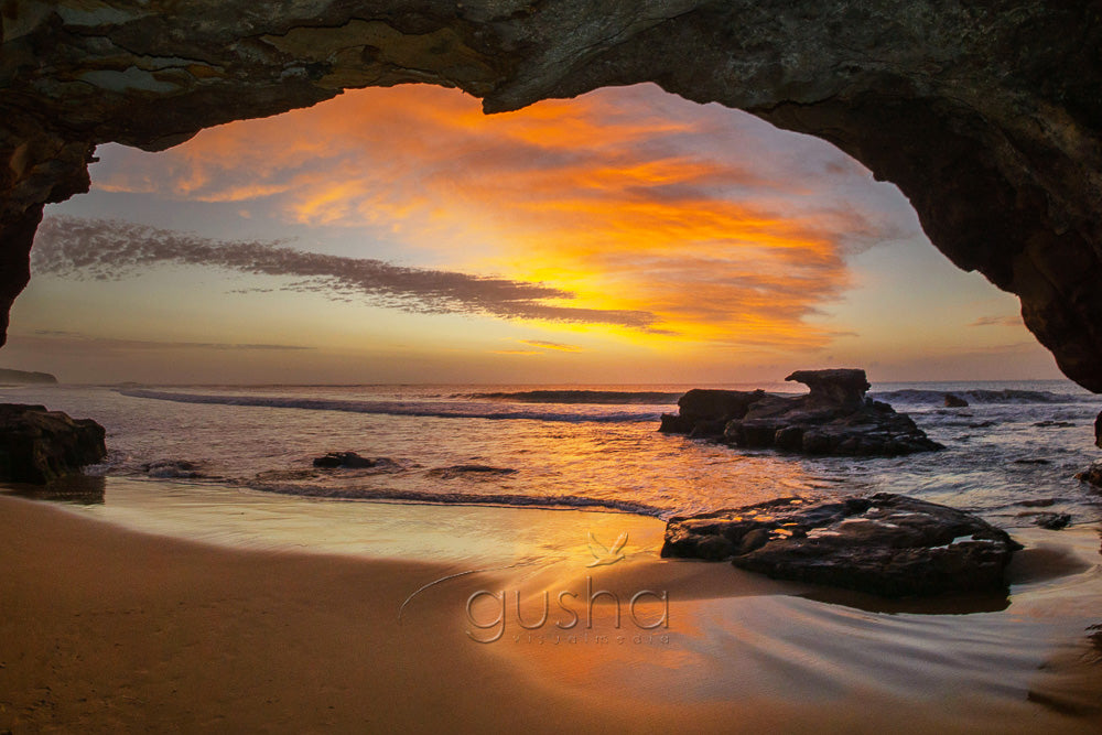 Caves Beach RC3849