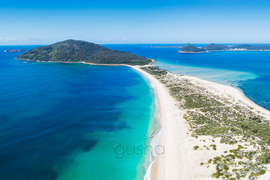 Bennetts Beach Photo