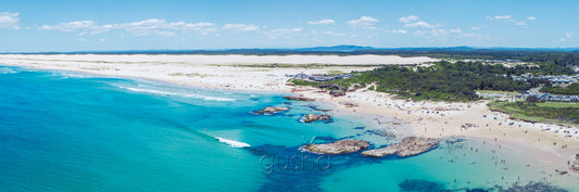 Panoramic photo of Birubi Beach