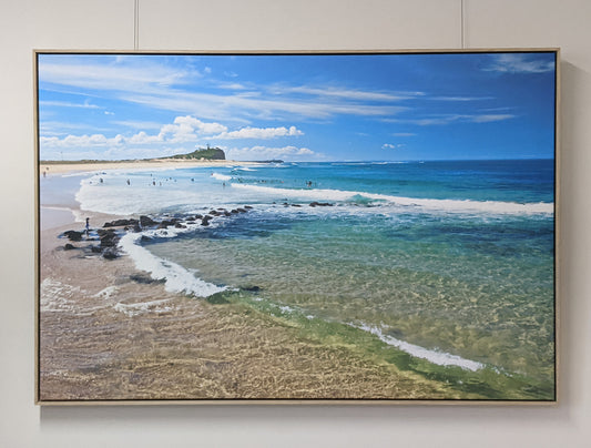 Float Frame Canvas Print 121x80cm Nobbys Beach NE2912